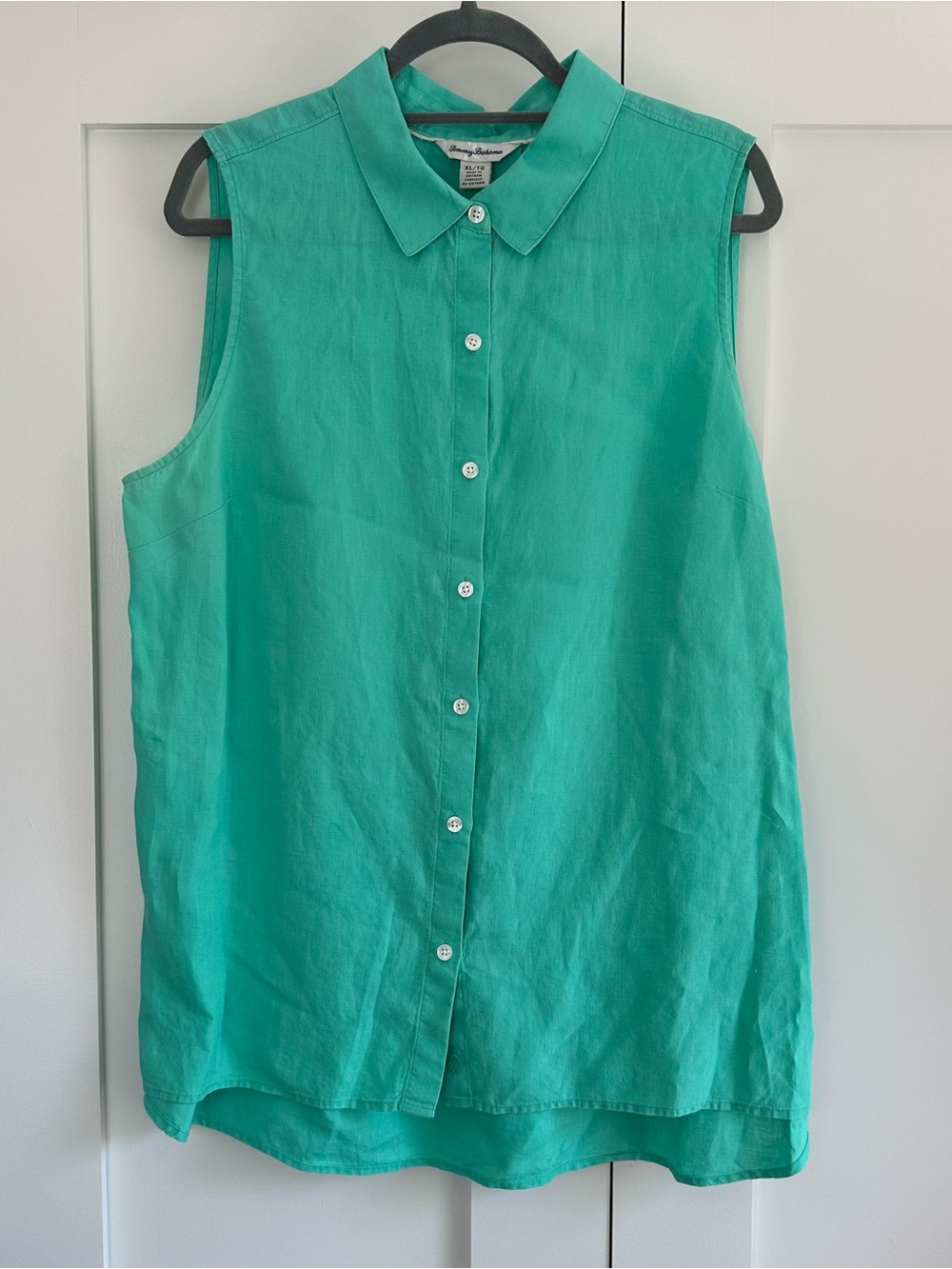 Tommy Bahama Sleeveless Button-Down Linen Shirt